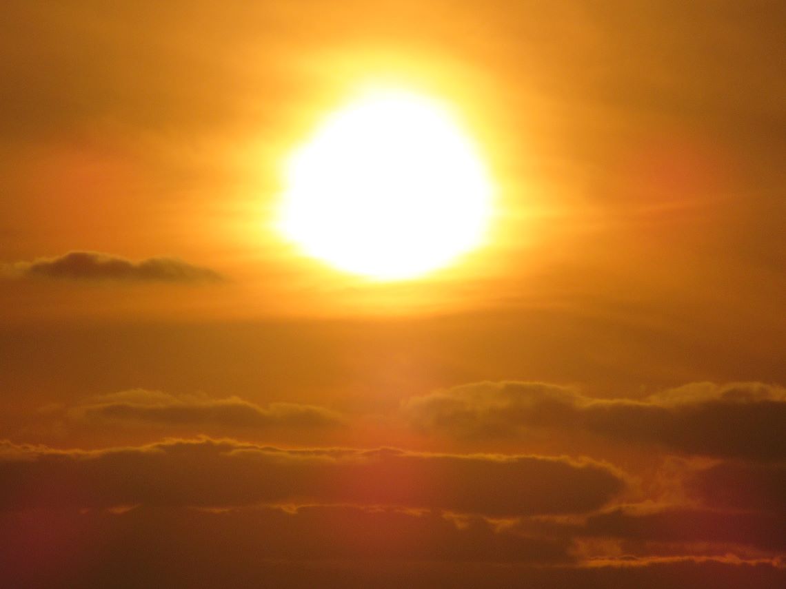 長崎県長崎市の『道の駅 夕陽が丘そとめ』で撮影した幻想的な夕焼けの写真