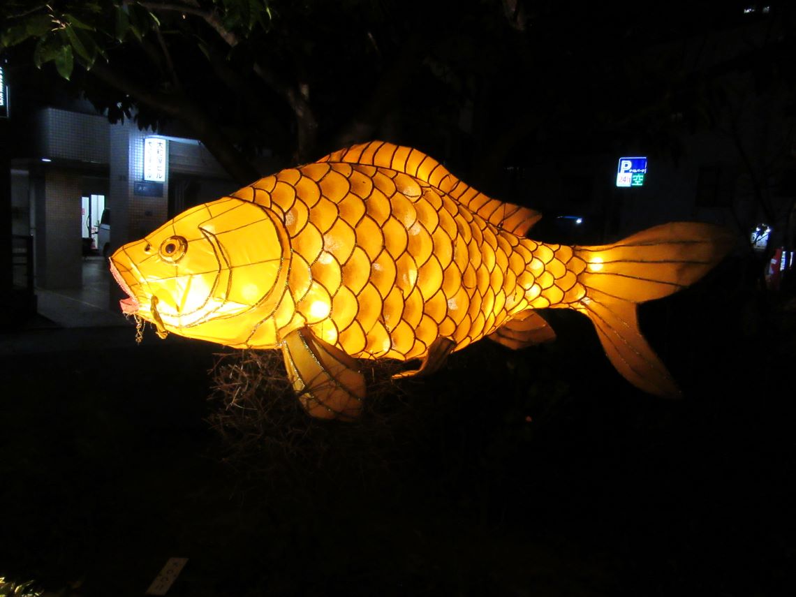 長崎ランタンフェスティバス開催中の長崎市の眼鏡橋周辺。