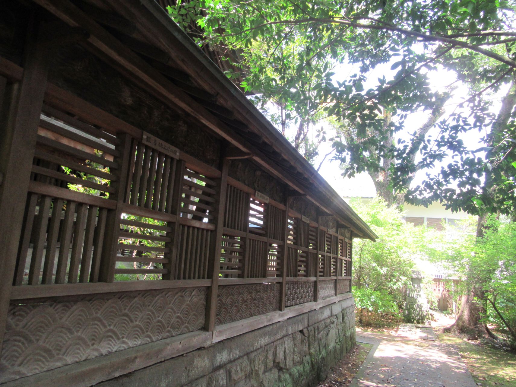 長崎県長崎市・松森天満宮の職人尽と森。