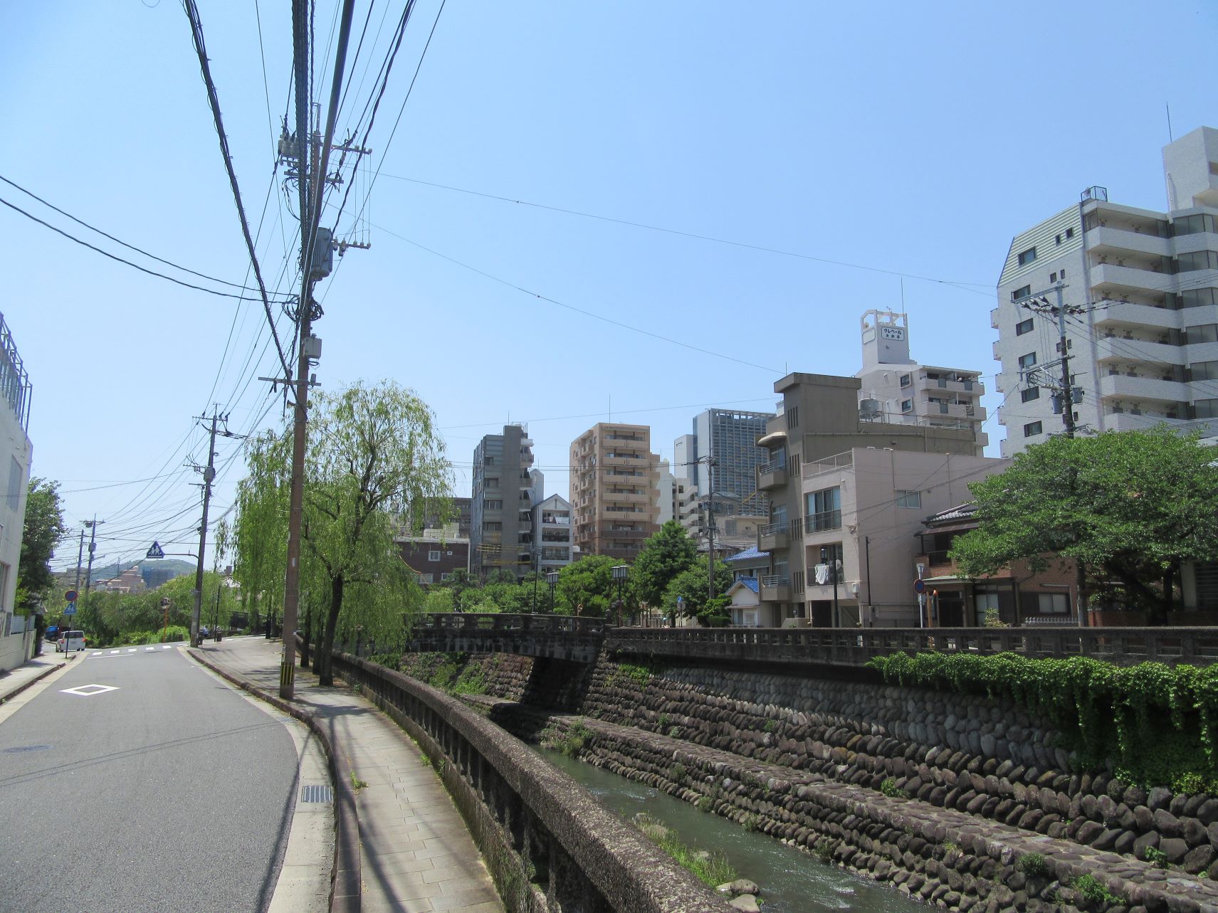 長崎県長崎市・伊勢宮から中島川沿いを歩く。