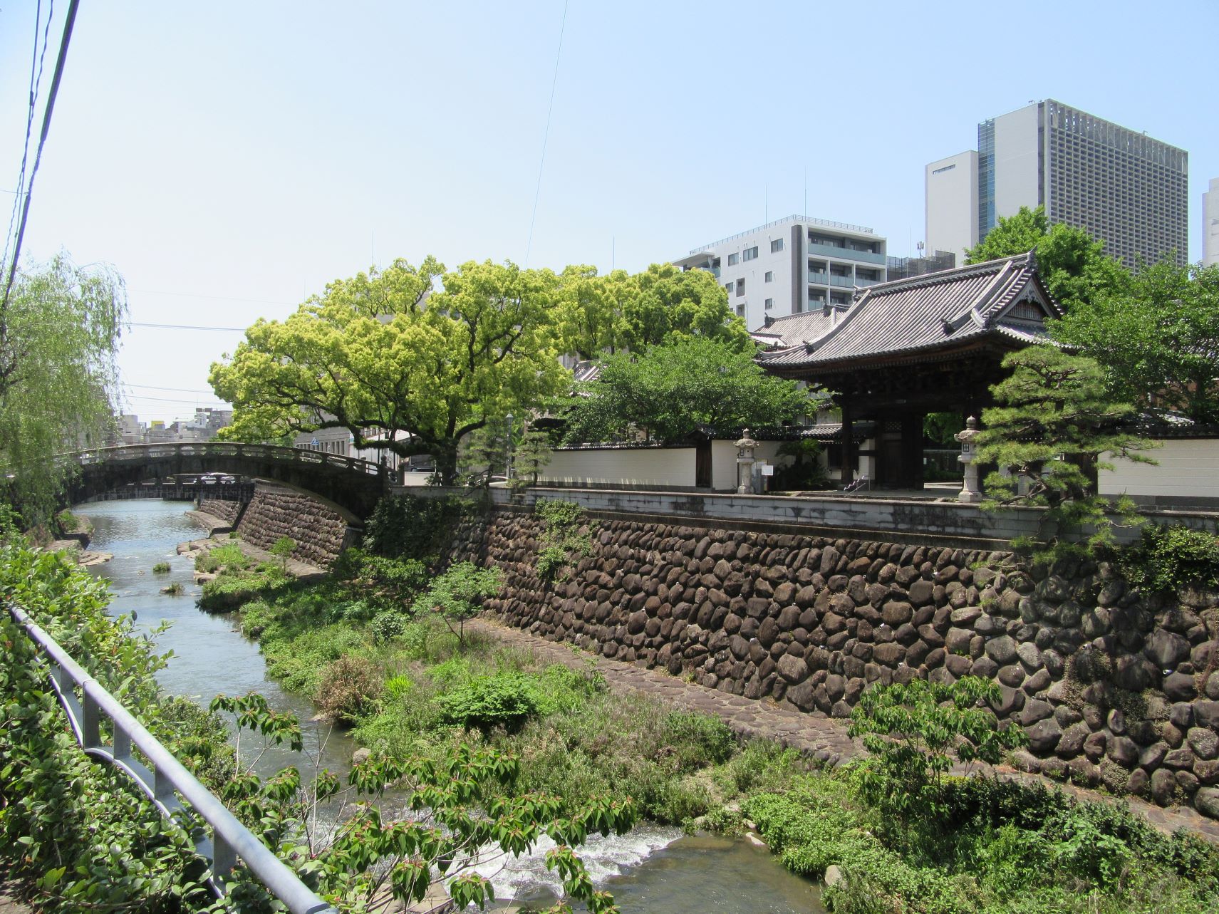長崎県長崎市・中島川沿いの景色。