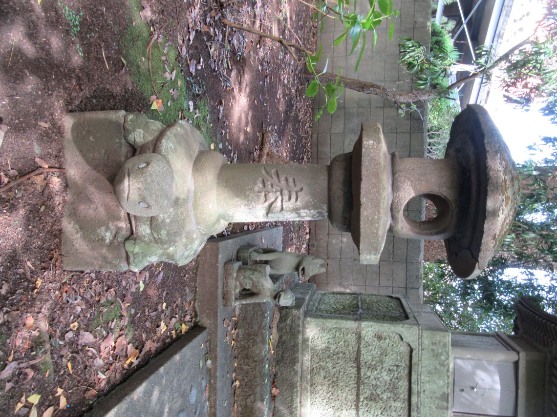 松森天満宮にある亀趺の写真