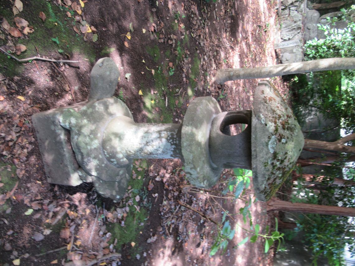 松森天満宮にある亀趺の写真