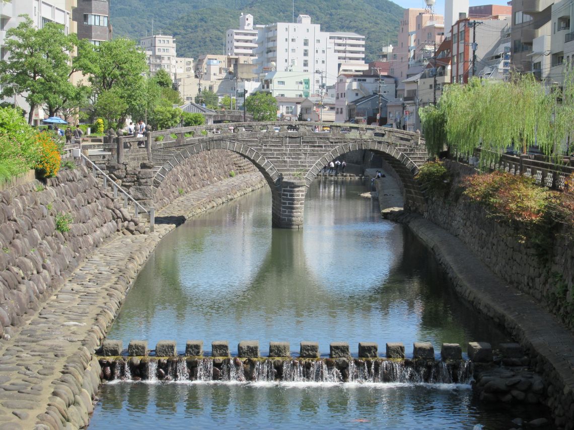 眼鏡橋の絵のもととなった写真