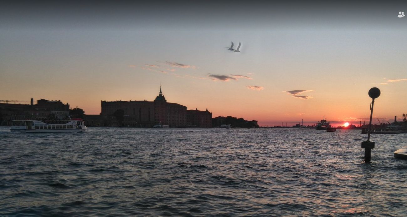 ヴェネツィアのザッテレで撮影した夕陽。